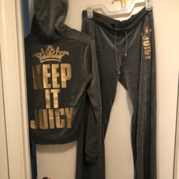 Juicy Couture Pants - Vintage Juicy Couture Grey Velour Sweatsuit